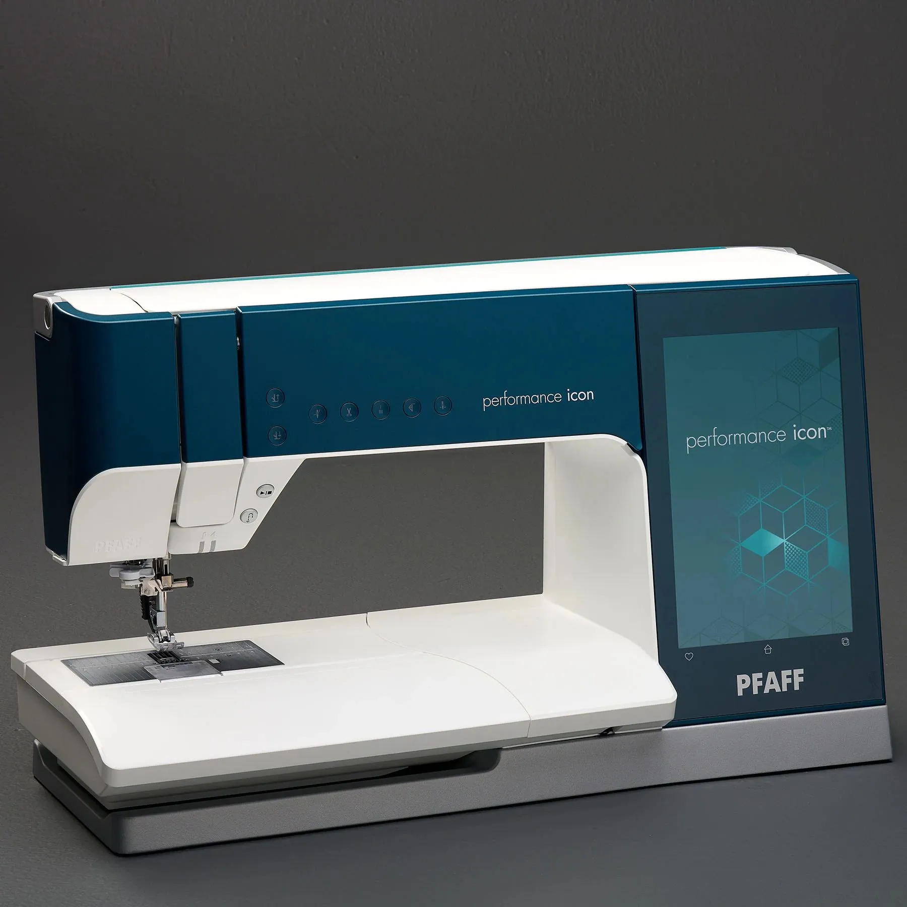 PFAFF® performance icon™ Sewing Machine